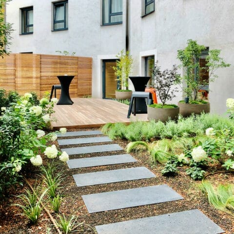 Seminarraum mit Garten