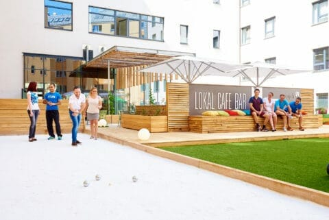 Spielen im Zeitgeist Vienna Gastgarten