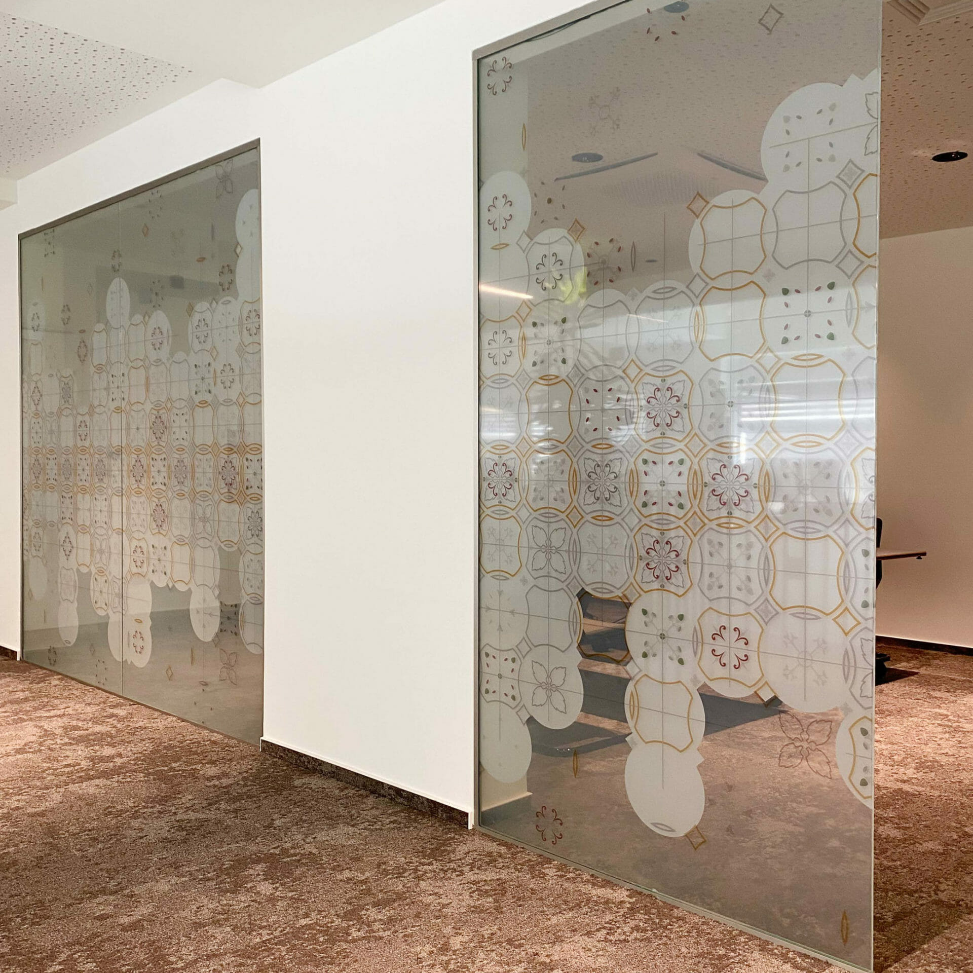 Mezzanine Meetings & Events - Switchable room glazing