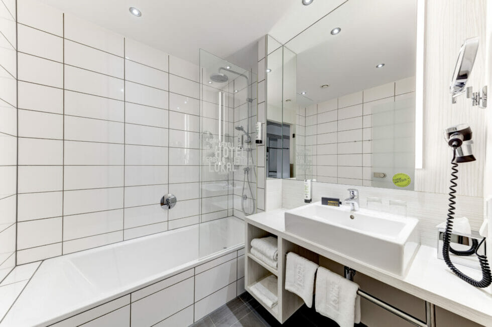 Badezimmer mit Badewanne